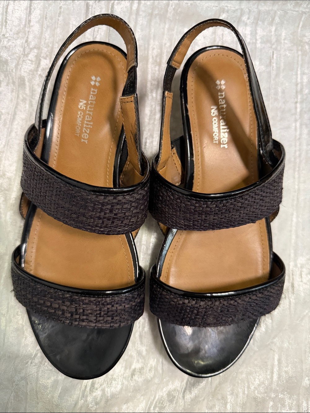 Naturalizer Black Woven Slingback Sandals with Tan Insole size 8w